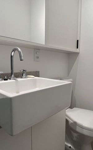 Apartamento para alugar com 58m², 2 quartos e 1 vaga Apartamento para alugar com 58m², 2 quartos e 1 vagaBanheiro