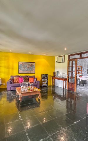 Casa à venda com 486m², 3 quartos e 2 vagas