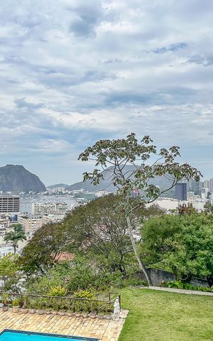 Casa à venda com 486m², 3 quartos e 2 vagas