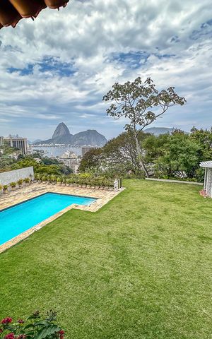 Casa à venda com 486m², 3 quartos e 2 vagas