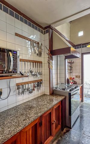 Casa à venda com 486m², 3 quartos e 2 vagas