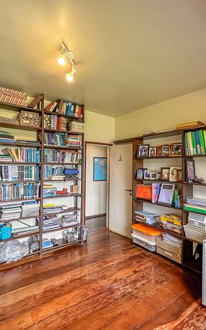 Casa à venda com 486m², 3 quartos e 2 vagas