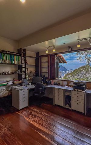 Casa à venda com 486m², 3 quartos e 2 vagas