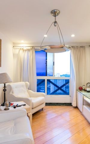 Apartamento à venda com 70m², 1 quarto e 2 vagas Apartamento à venda com 70m², 1 quarto e 2 vagasSala