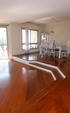 Apartamento à venda com 189m², 3 quartos e 3 vagasSala