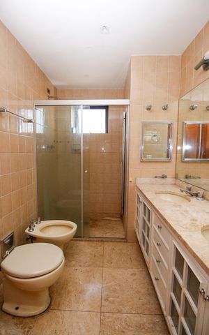 Apartamento à venda com 189m², 3 quartos e 3 vagasBanheiro