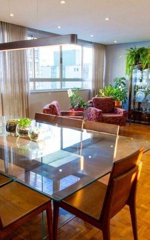 Apartamento à venda com 210m², 4 quartos e 1 vaga