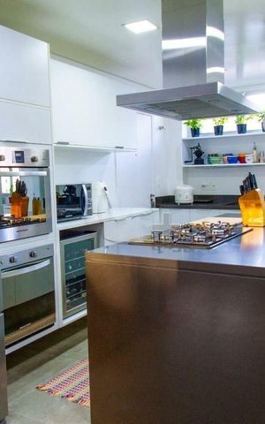 Apartamento à venda com 210m², 4 quartos e 1 vaga