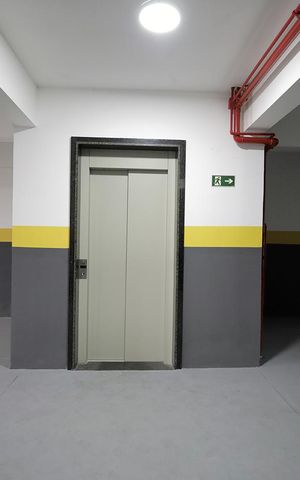 Apartamento à venda com 100m², 2 quartos e 2 vagas Apartamento à venda com 100m², 2 quartos e 2 vagasElevador