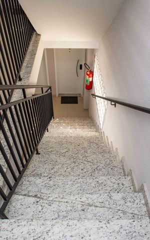 Apartamento à venda com 124m², 2 quartos e 1 vagaEscada