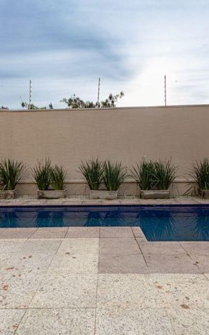 Casa de condomínio à venda com 568m², 4 quartos e 5 vagas