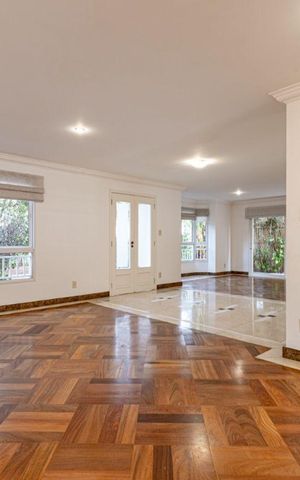 Casa de condomínio à venda com 568m², 4 quartos e 5 vagas