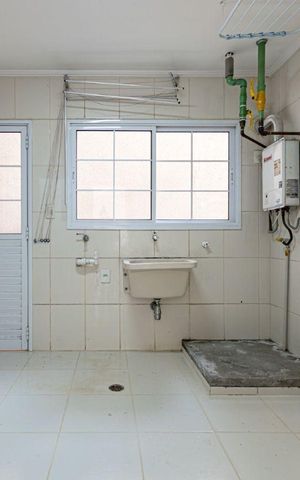 Casa de condomínio à venda com 568m², 4 quartos e 5 vagas