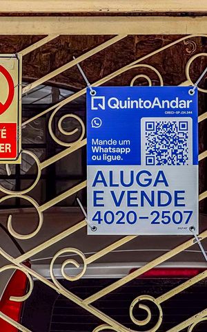 Casa à venda com 280m², 3 quartos e 2 vagas Casa à venda com 280m², 3 quartos e 2 vagasPlaca