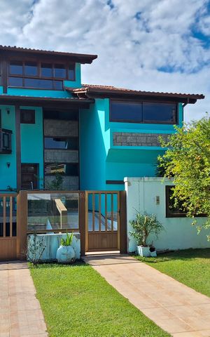 Casa à venda com 498m², 5 quartos e 3 vagasFachada