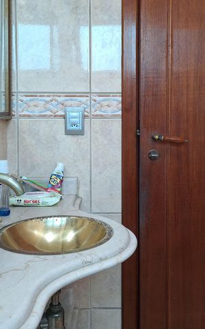 Casa à venda com 498m², 5 quartos e 3 vagasLavabo 1