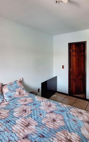 Casa à venda com 498m², 5 quartos e 3 vagasSuíte 2