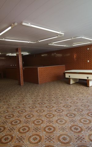 Casa à venda com 433m², 5 quartos e 3 vagasTerraço