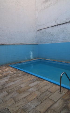Casa à venda com 433m², 5 quartos e 3 vagasPiscina