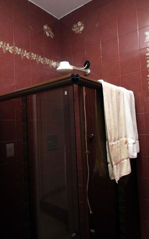 Casa à venda com 433m², 5 quartos e 3 vagasBanheiro Social