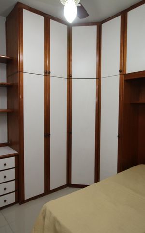 Casa à venda com 433m², 5 quartos e 3 vagasSuíte 2