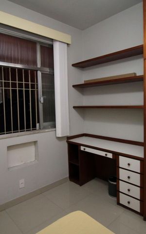 Casa à venda com 433m², 5 quartos e 3 vagasSuíte 2