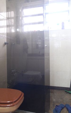 Casa para alugar com 500m², 3 quartos e 5 vagasBanheiro da Suíte