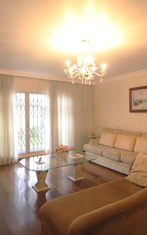Casa para alugar com 500m², 3 quartos e 5 vagasSala