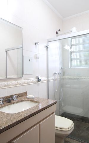Casa para alugar com 500m², 3 quartos e 5 vagasBanheiro Social
