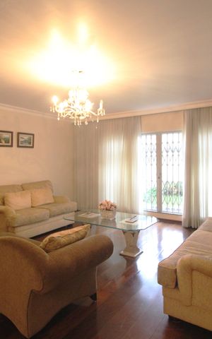 Casa para alugar com 500m², 3 quartos e 5 vagasSala