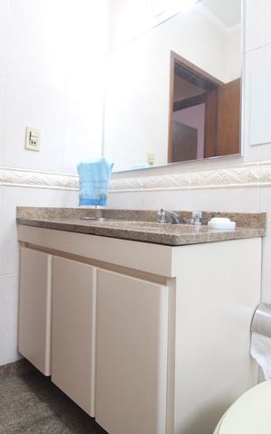 Casa para alugar com 500m², 3 quartos e 5 vagasBanheiro Social