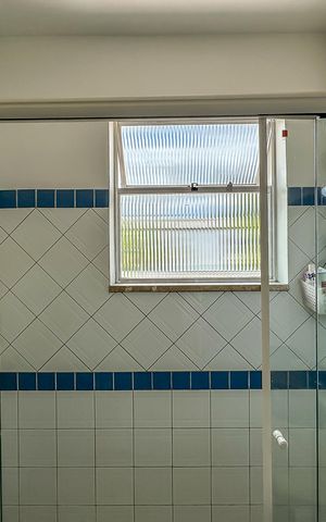 Apartamento à venda com 442m², 4 quartos e 2 vagas Apartamento à venda com 442m², 4 quartos e 2 vagasBanheiro da Suíte 2