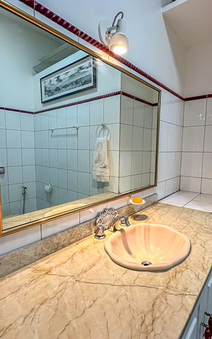 Apartamento à venda com 442m², 4 quartos e 2 vagas Apartamento à venda com 442m², 4 quartos e 2 vagasBanheiro Social