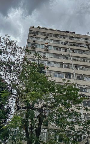 Apartamento à venda com 442m², 4 quartos e 2 vagas Apartamento à venda com 442m², 4 quartos e 2 vagasFachada
