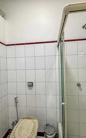Apartamento à venda com 442m², 4 quartos e 2 vagas Apartamento à venda com 442m², 4 quartos e 2 vagasBanheiro Social