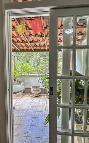 Apartamento à venda com 442m², 4 quartos e 2 vagas Apartamento à venda com 442m², 4 quartos e 2 vagasVaranda do Quarto