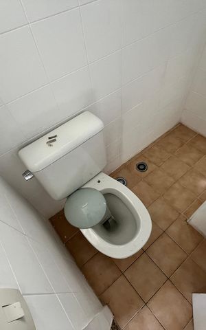 Apartamento à venda com 105m², 2 quartos e 2 vagasBanheiro de serviço