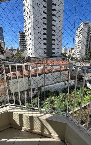 Apartamento à venda com 105m², 2 quartos e 2 vagasVaranda da Suíte 2