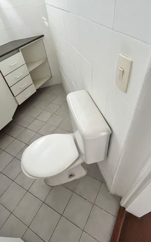 Apartamento à venda com 105m², 2 quartos e 2 vagasBanheiro da Suíte 2