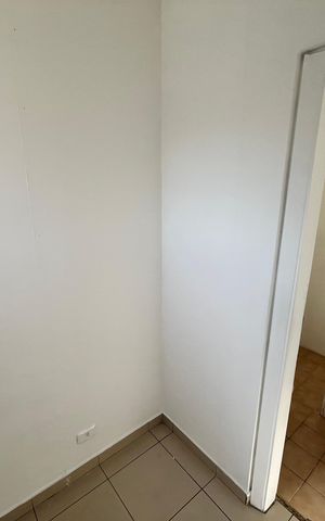 Apartamento à venda com 105m², 2 quartos e 2 vagasQuarto de Serviço