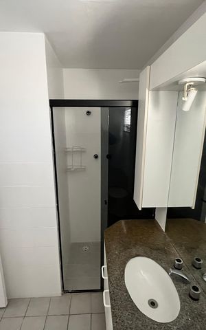 Apartamento à venda com 105m², 2 quartos e 2 vagasBanheiro da Suíte 2