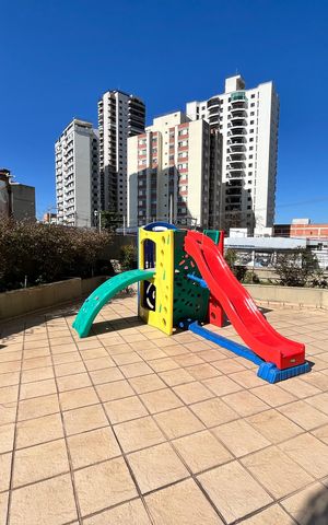 Apartamento à venda com 105m², 2 quartos e 2 vagasÁrea comum - Playground
