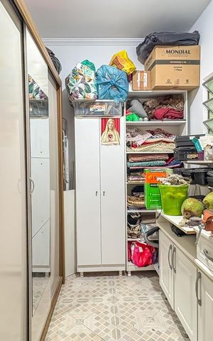 Casa à venda com 266m², 3 quartos e 2 vagas Casa à venda com 266m², 3 quartos e 2 vagasQuarto de Serviço