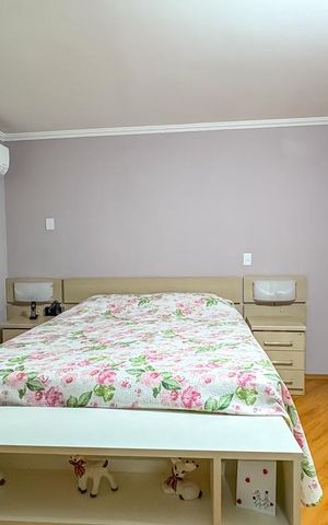 Casa à venda com 266m², 3 quartos e 2 vagas Casa à venda com 266m², 3 quartos e 2 vagasSuíte 1