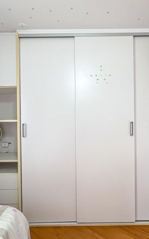 Casa à venda com 266m², 3 quartos e 2 vagas Casa à venda com 266m², 3 quartos e 2 vagasSuíte 3