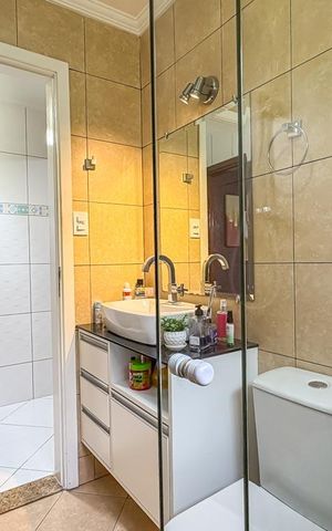 Casa à venda com 266m², 3 quartos e 2 vagas Casa à venda com 266m², 3 quartos e 2 vagasBanheiro Social