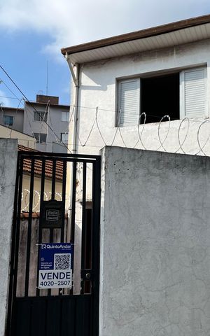 Casa à venda com 180m², 2 quartos e 1 vaga Casa à venda com 180m², 2 quartos e 1 vagaplaquinha