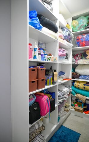 Casa para alugar com 450m², 4 quartos e 4 vagas Casa para alugar com 450m², 4 quartos e 4 vagasCloset - Casa
