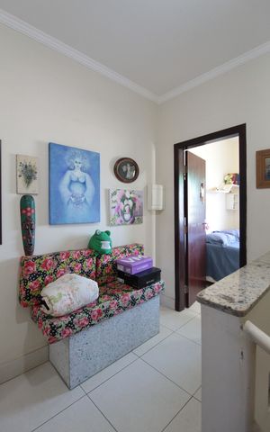 Casa à venda com 447m², 5 quartos e 3 vagasCasa 1 | Corredor