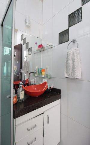 Casa à venda com 447m², 5 quartos e 3 vagasCasa 1 | Banheiro da Suite 2